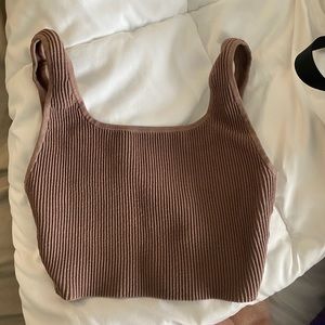 Aritzia crop top